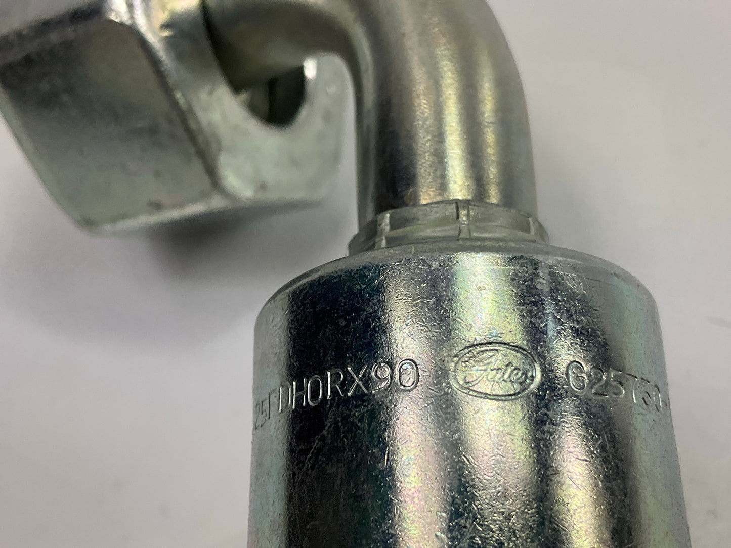 Gates G25730-1025 Hose Fitting Female DIN 24° Cone Swivel W/ O-Ring 90° 5/8'' ID