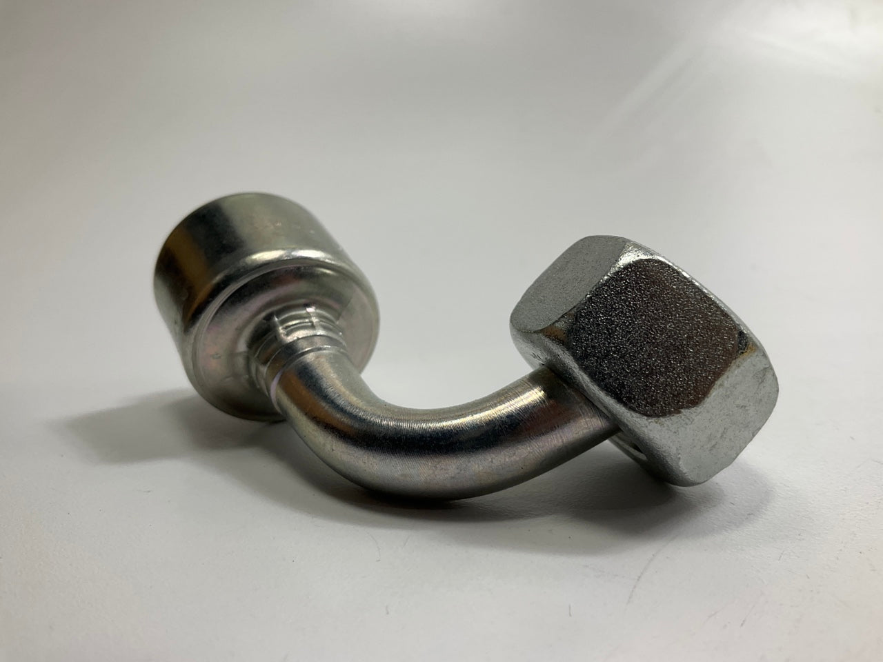Gates G25832-0608 British Hydraulic Hose Fitting 90 DEGREE Bent Tube (MegaCrimp)