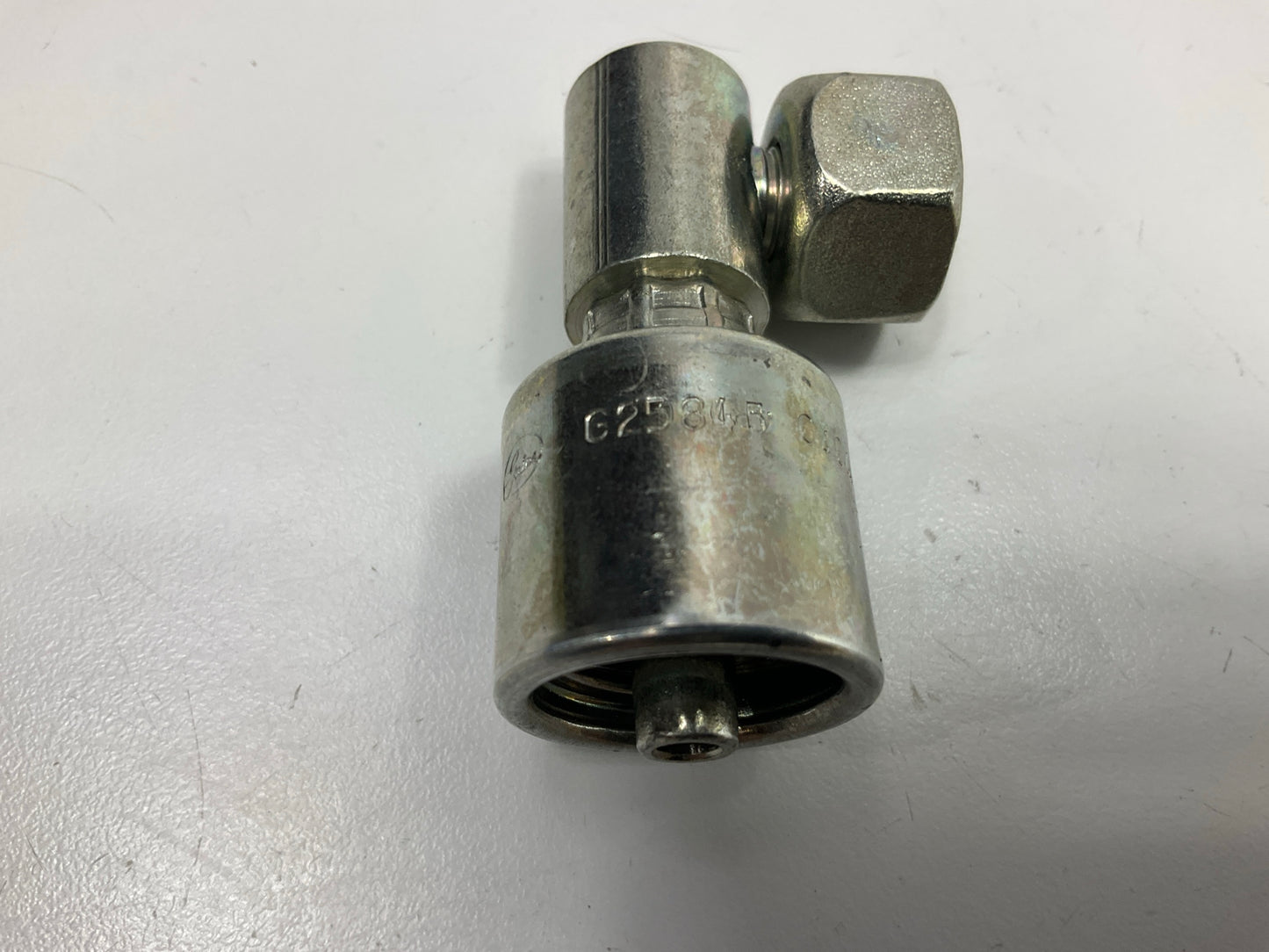 Gates G25845-0404 90° Block Female British Standard Parallel Pipe O-Ring Swivel