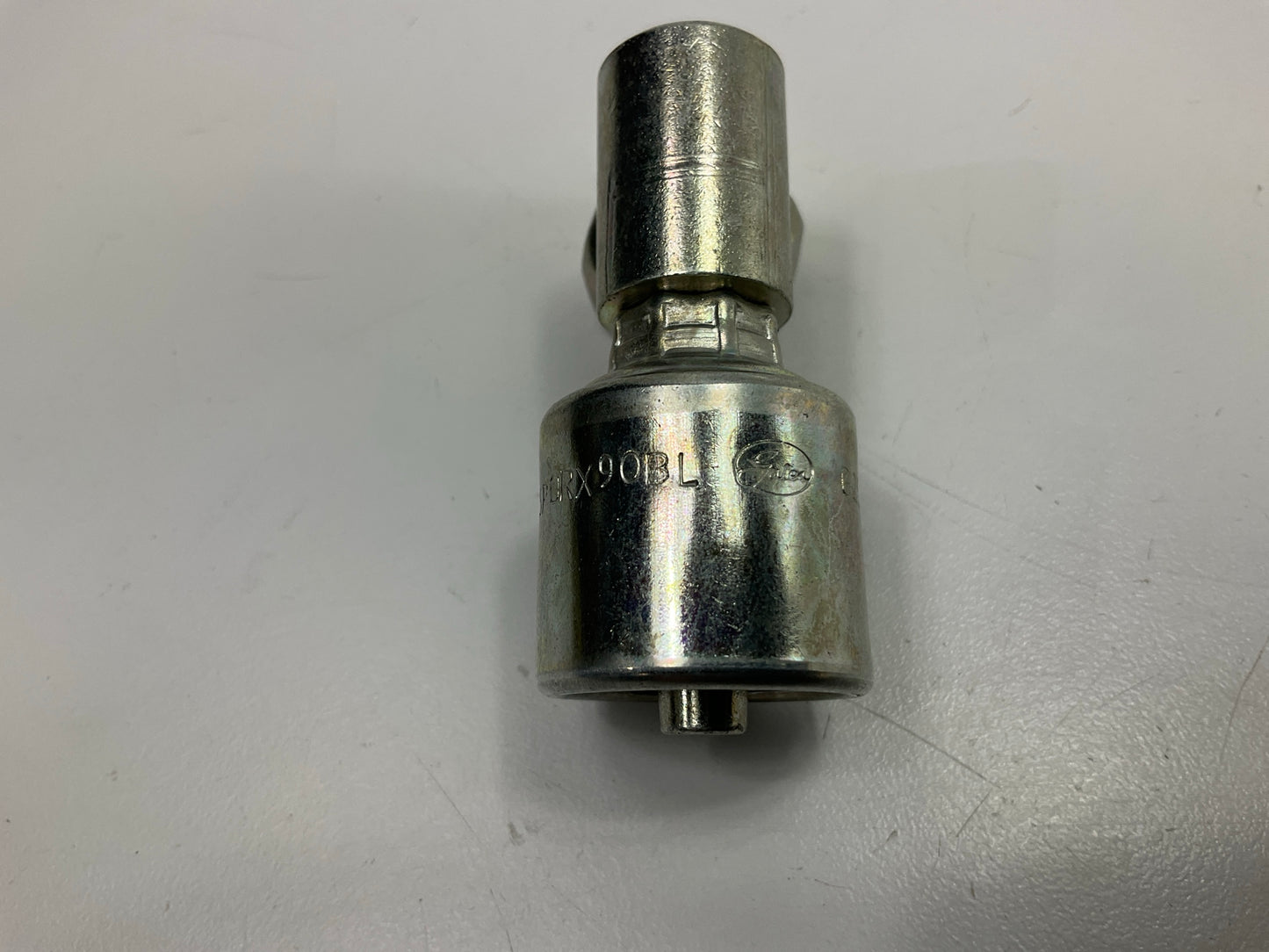 Gates G25845-0404 90° Block Female British Standard Parallel Pipe O-Ring Swivel