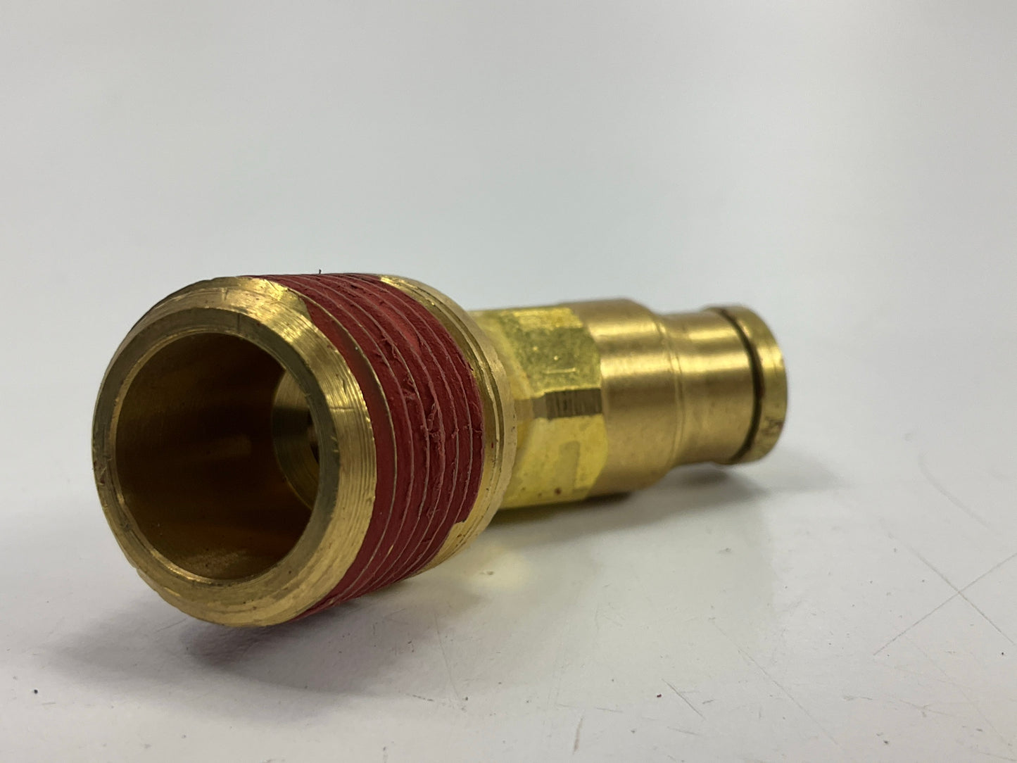 Gates G31102-0608 Air Brake To Male Pipe 45 Degree, 3/8 OD, 1/2-14 Thread