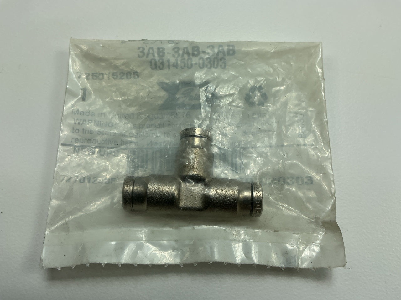 Gates G31450-0303 Air Brake Union Tee, 3/16''