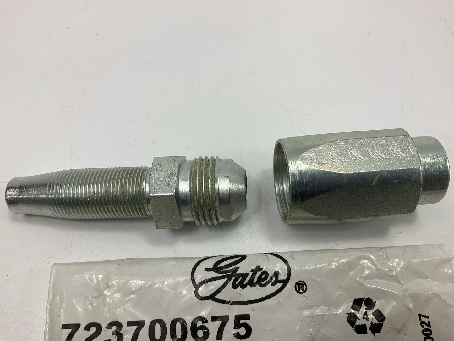 G34165-0808 Male JIC 37° Flare Hose Fitting Coupling 13/32'' ID 3/4''-16 Thread