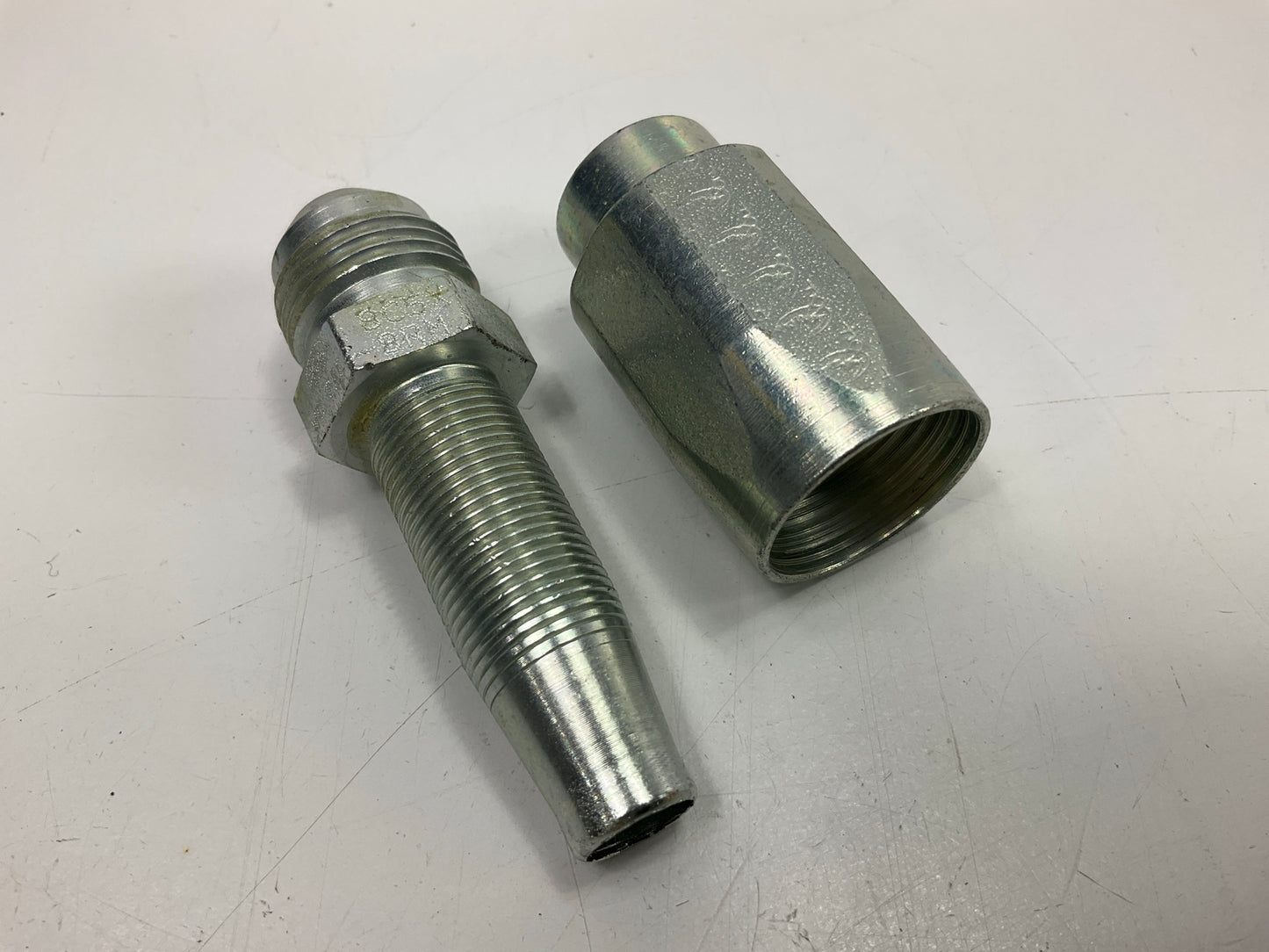 G34165-0808 Male JIC 37° Flare Hose Fitting Coupling 13/32'' ID 3/4''-16 Thread