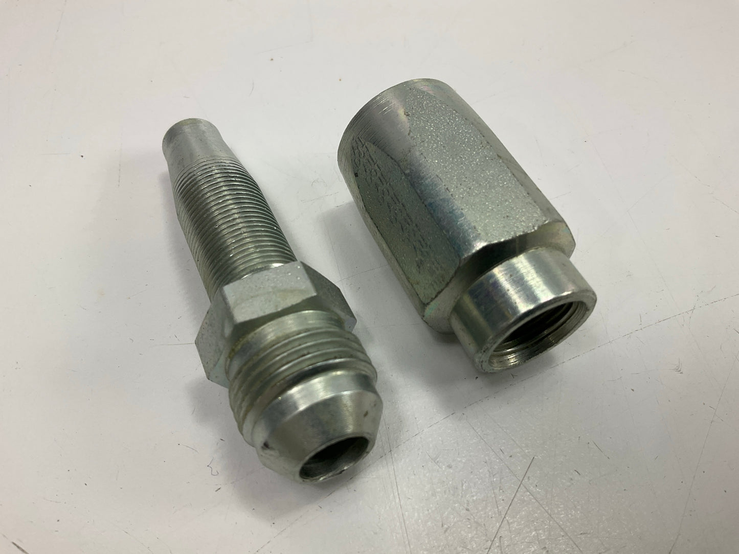G34165-0808 Male JIC 37° Flare Hose Fitting Coupling 13/32'' ID 3/4''-16 Thread