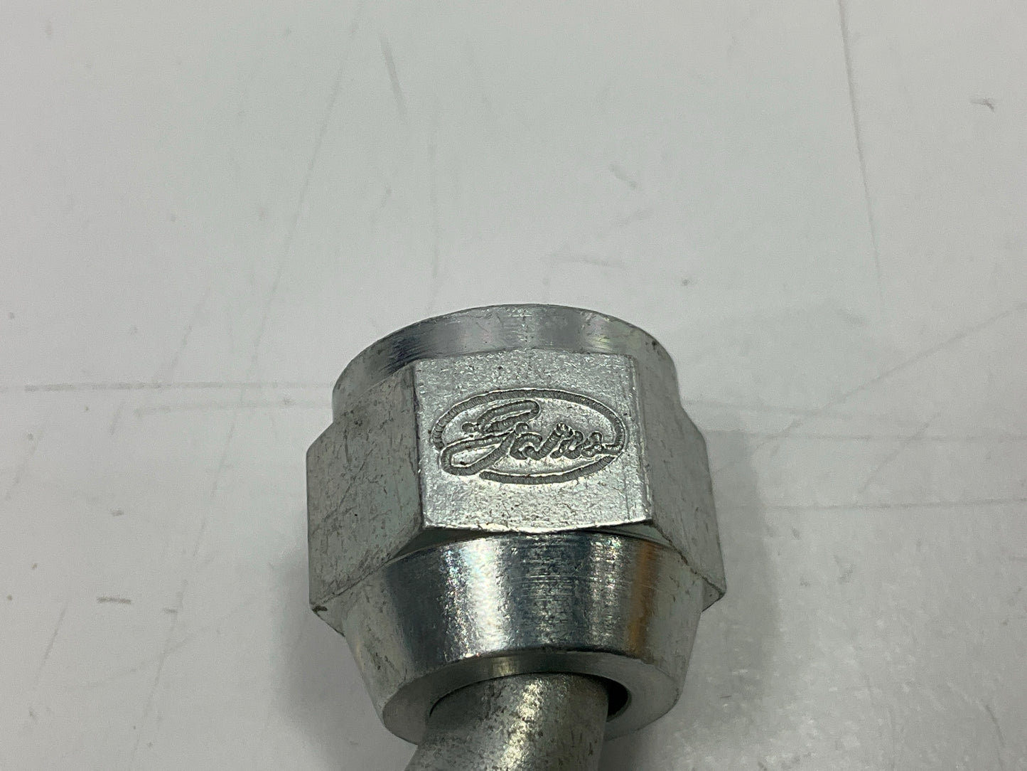 Gates G34211-0505 Dual Seat Female JIC 37/SAE 45 Flare Swivel Hose Fitting