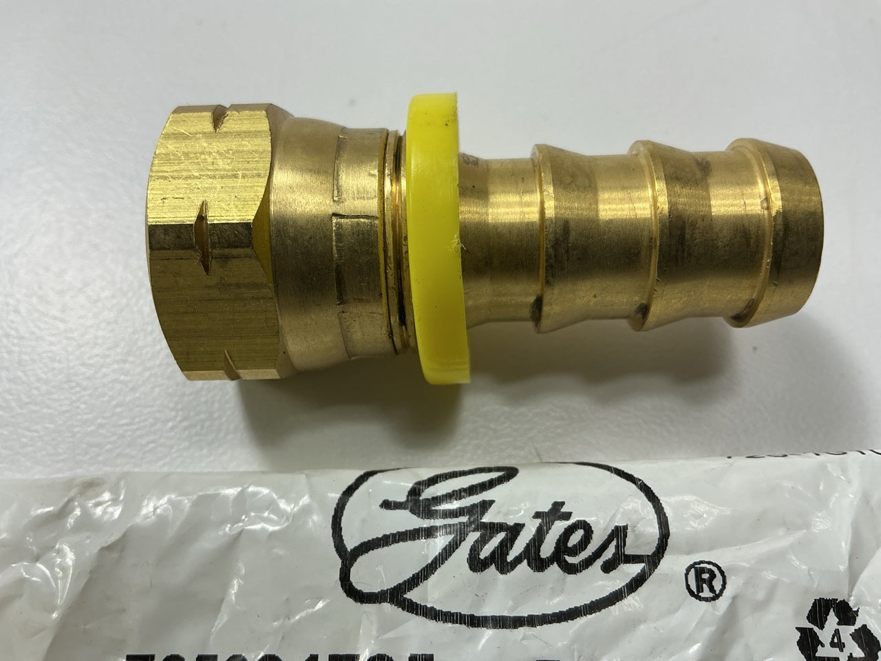 Gates G36210-1010 Dual Female SAE 45 Flare Swivel Coupler 5/8'' ID 7/8''-14 Thread