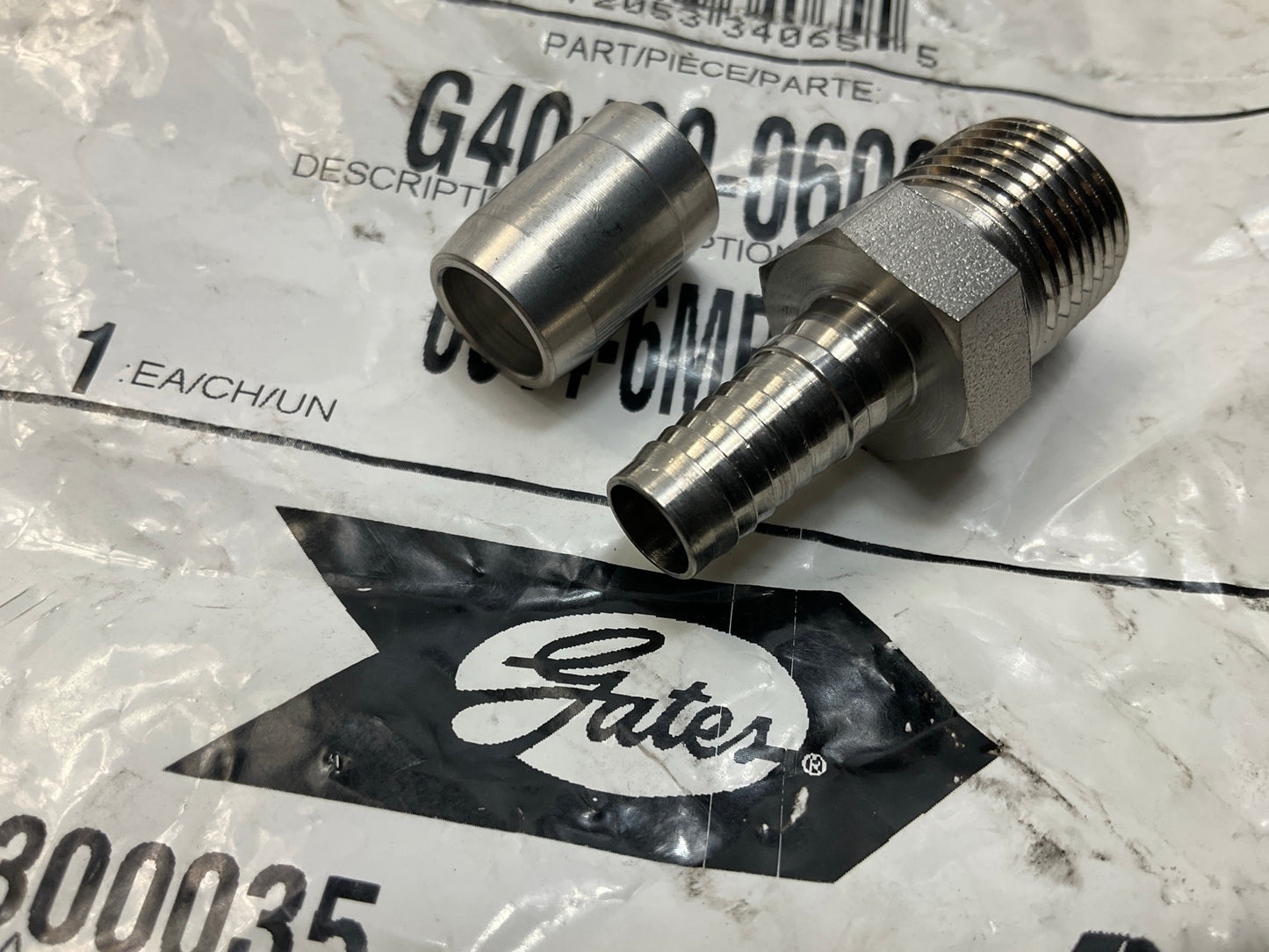 Gates G40100-0606S Male Pipe Fitting (NPTF - 30 Cone Seat) - Stainless Steel