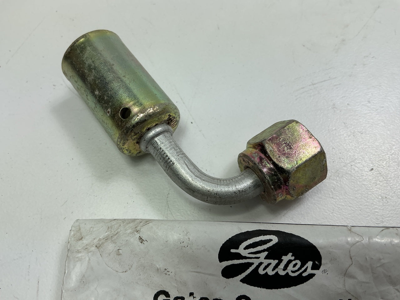 Gates G45592-0606 90° Female SAE Tube O-Ring Nut Swivel Hydraulic Fitting, 5/16''