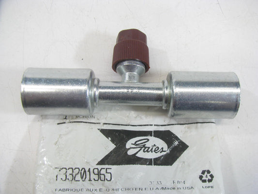 Gates G45956-0808S PolarSeal 13/32'' Steel Hose Splicer Coupling W/ 134a Port