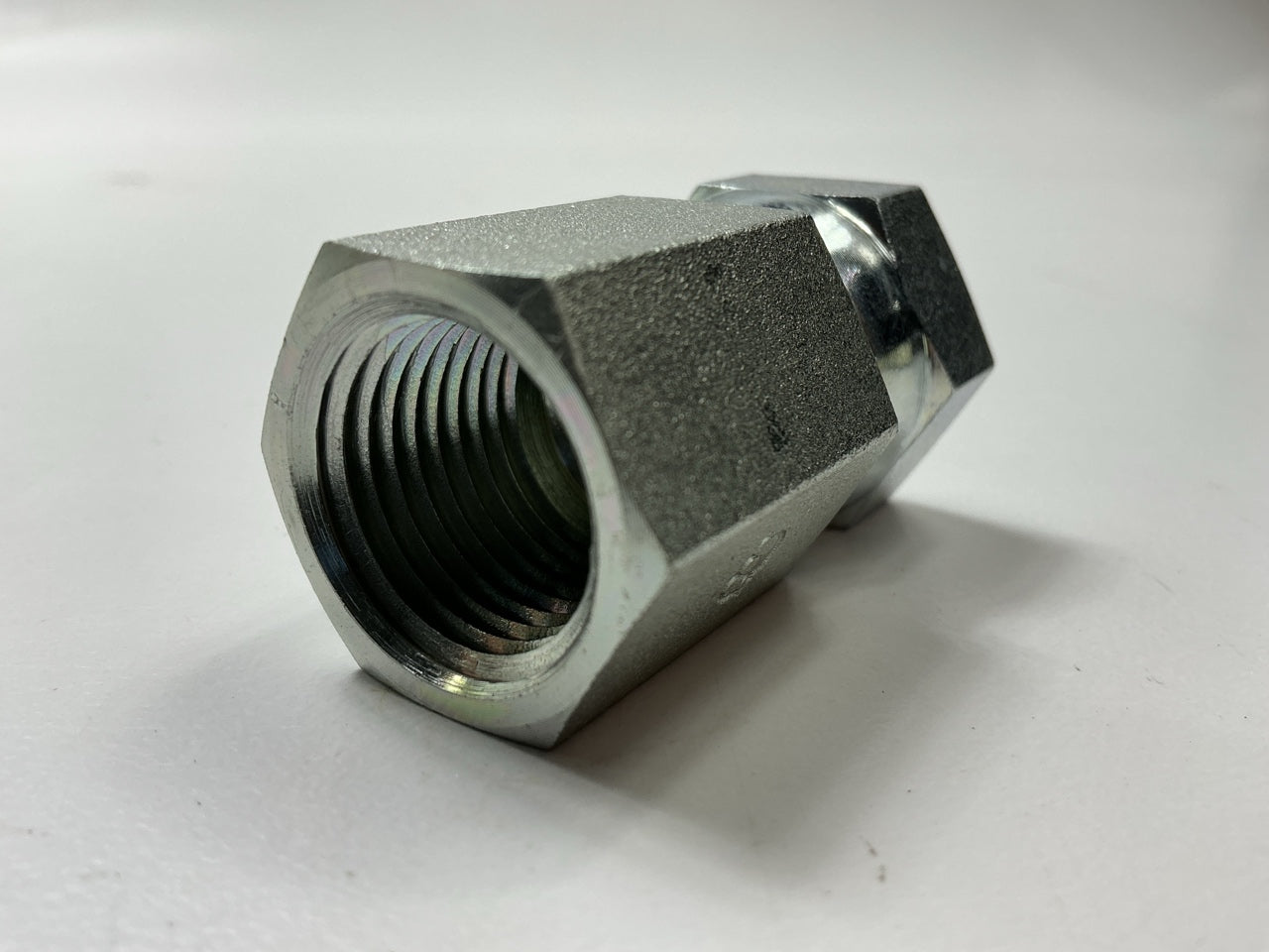 Gates G60160-0808 Female Pipe NPTF To Female Pipe Swivel NPSM, 1/2''-14 Thread