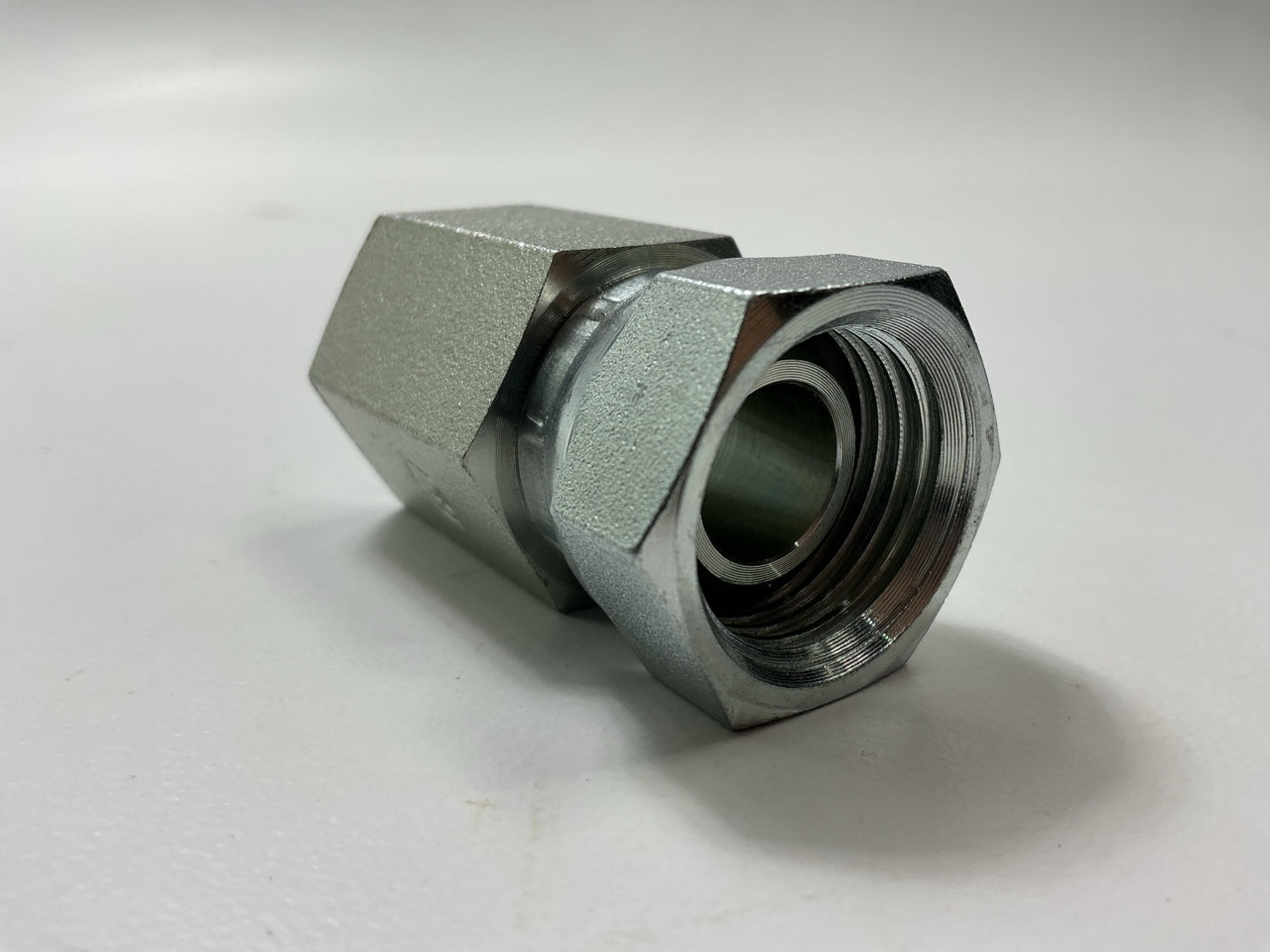 Gates G60160-0808 Female Pipe NPTF To Female Pipe Swivel NPSM, 1/2''-14 Thread