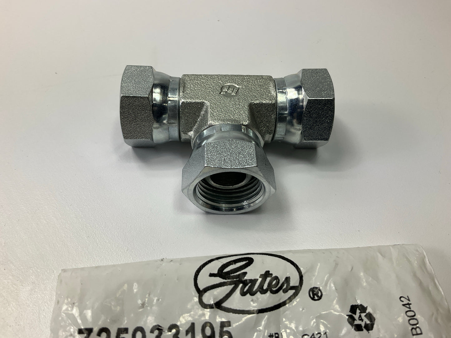Gates G60184-0808 Female Pipe Swivel NPSM Tee - 8FPX-8FPX-8FPX