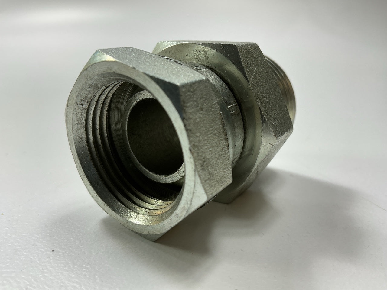 Gates G60285-1412 Male O-Ring To Female Hose Adapter 1-3/16''-12 X 3/4''-14 Thread