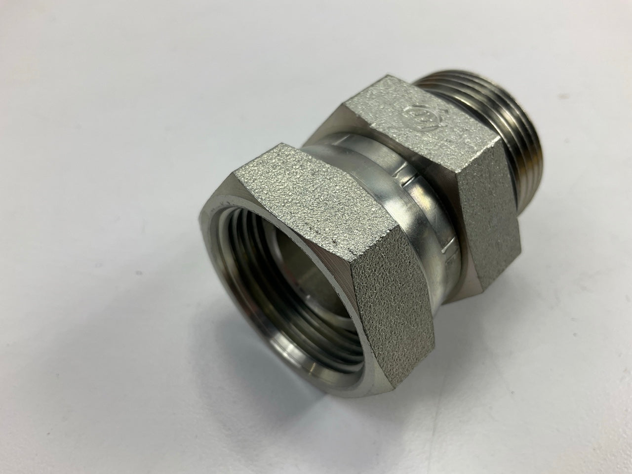 Gates G60285-1616 Male O-Ring Boss To Female Pipe Swivel NPSM - 16MB-16FPX