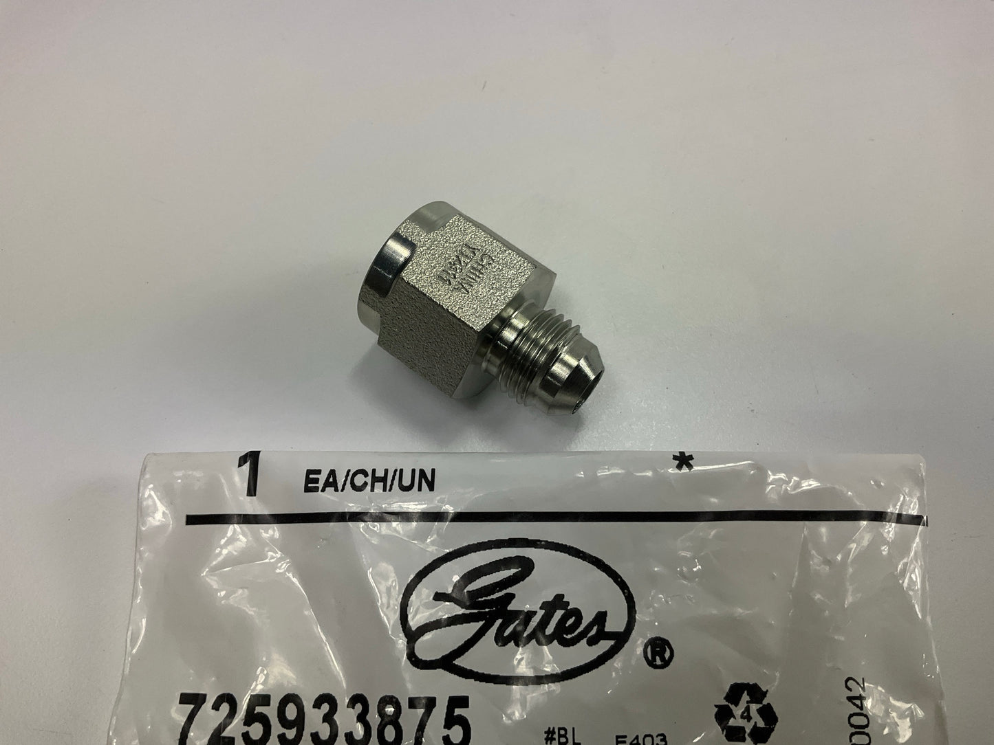 Gates G60420-0608 Male JIC 37° Flare To Female JIC 37° Flare Adapter - 6MJ-8FJ