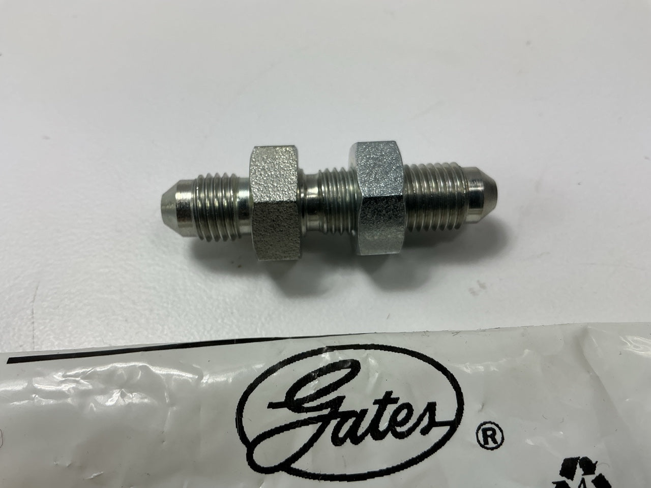 G60445-0404 - Male JIC 37° Flare To Male JIC 37° Flare Bulkhead 7/16-20 Thread