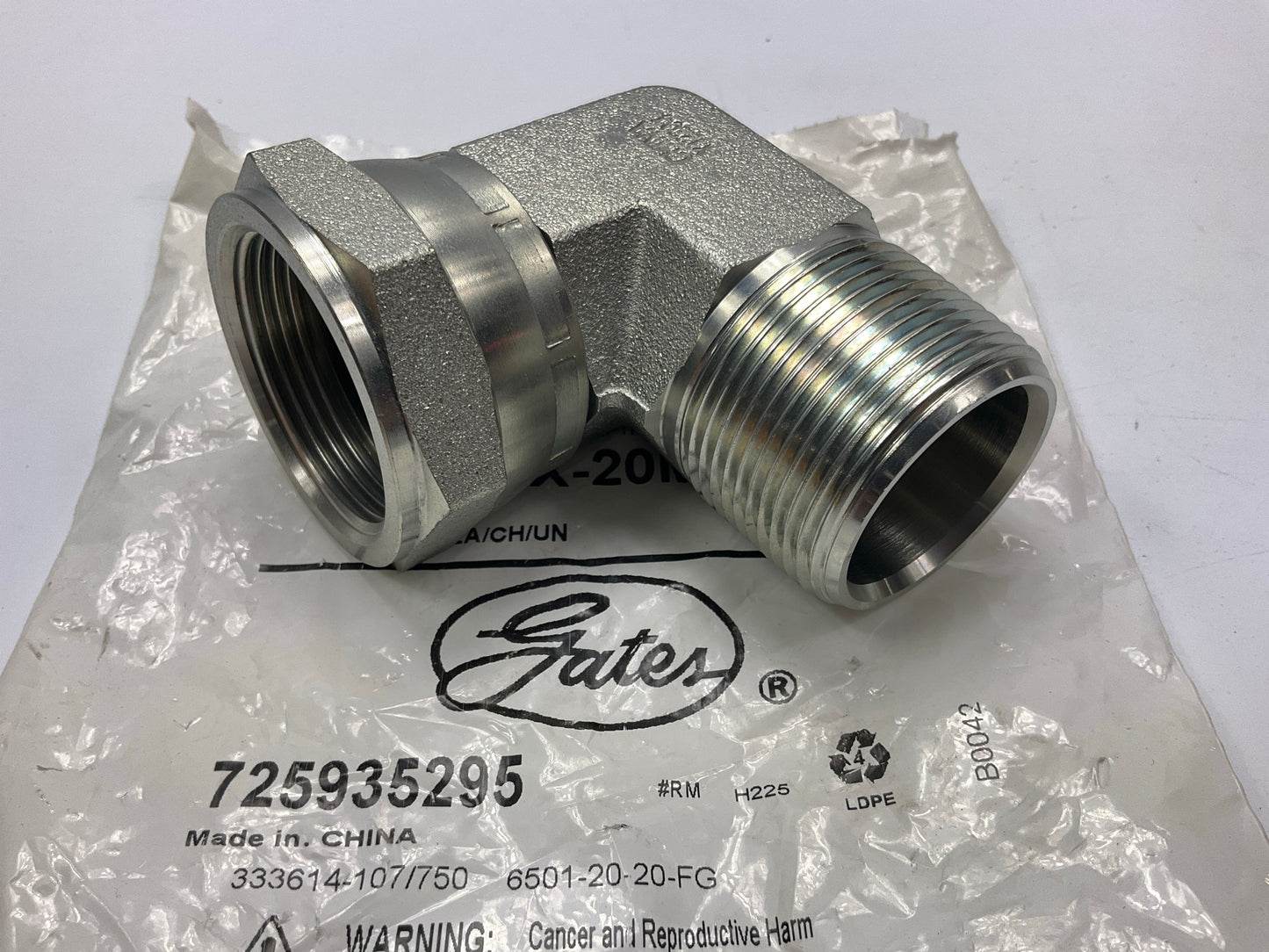 Gates G60524-2020 90 Deg Female JIC 37° Flare Swivel To Male NPTF, 20FJX-20MP90