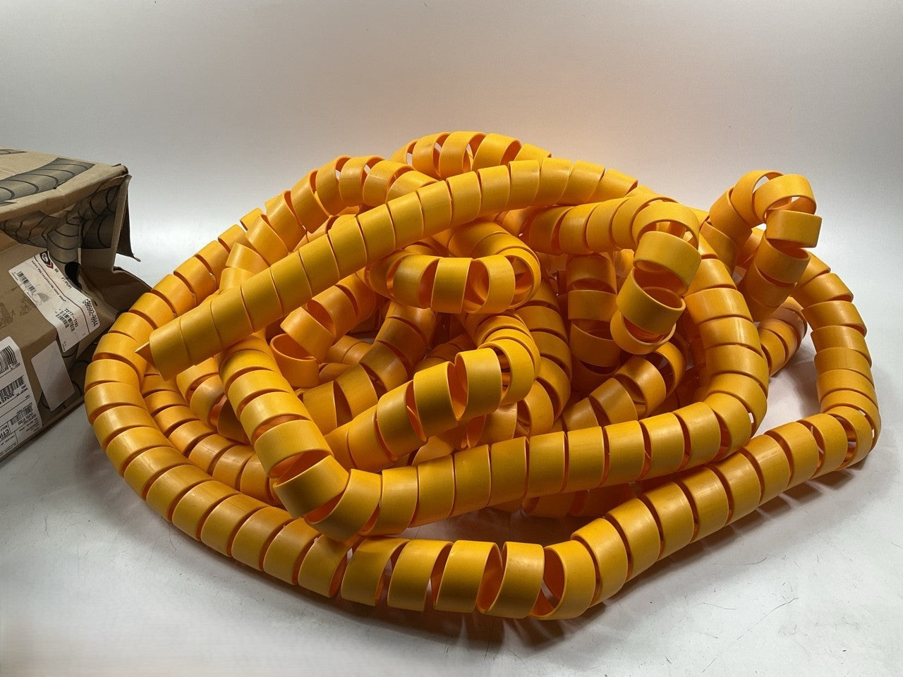 66 FEET Gates G80902-0044 Hydraulic Hose Protective Sleeve Guard Wrap 2.62-3.11''