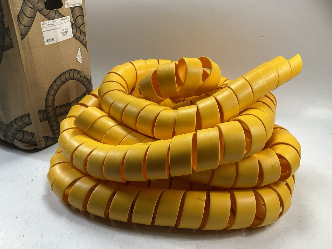 Gates G80902-0056 LARGE Size Yellow Hydraulic Hose Wrap Guard Sleeve 3.95''-4.25''