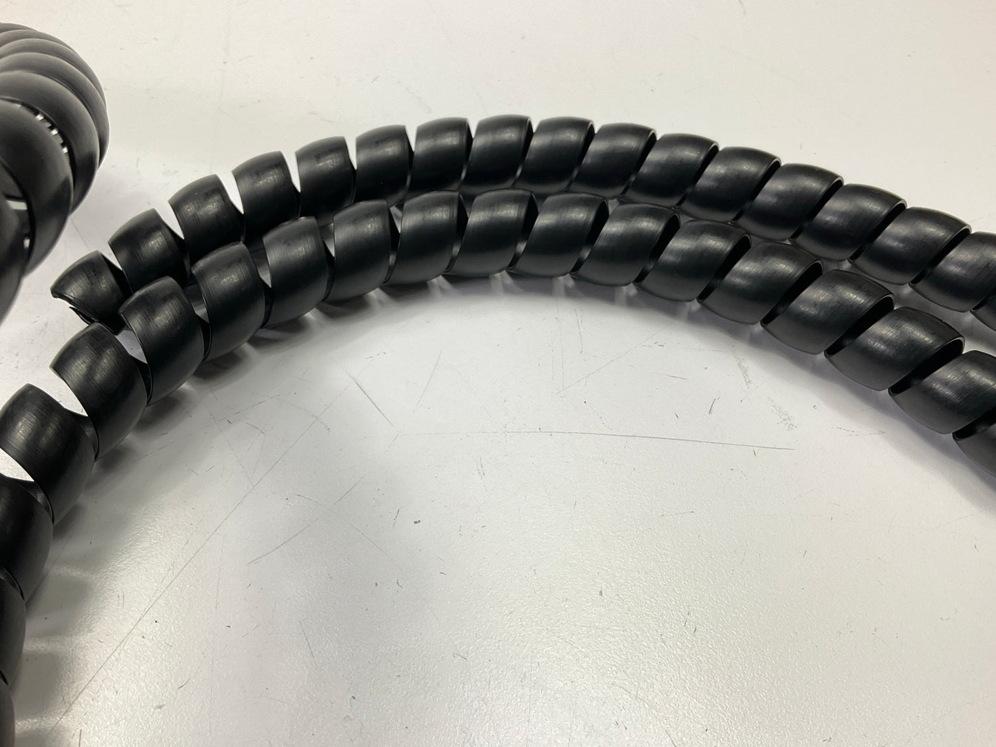 100 FEET - Gates G81900-0008 Hydraulic Hose Plastic Protective Coil Sleeve 1/2''