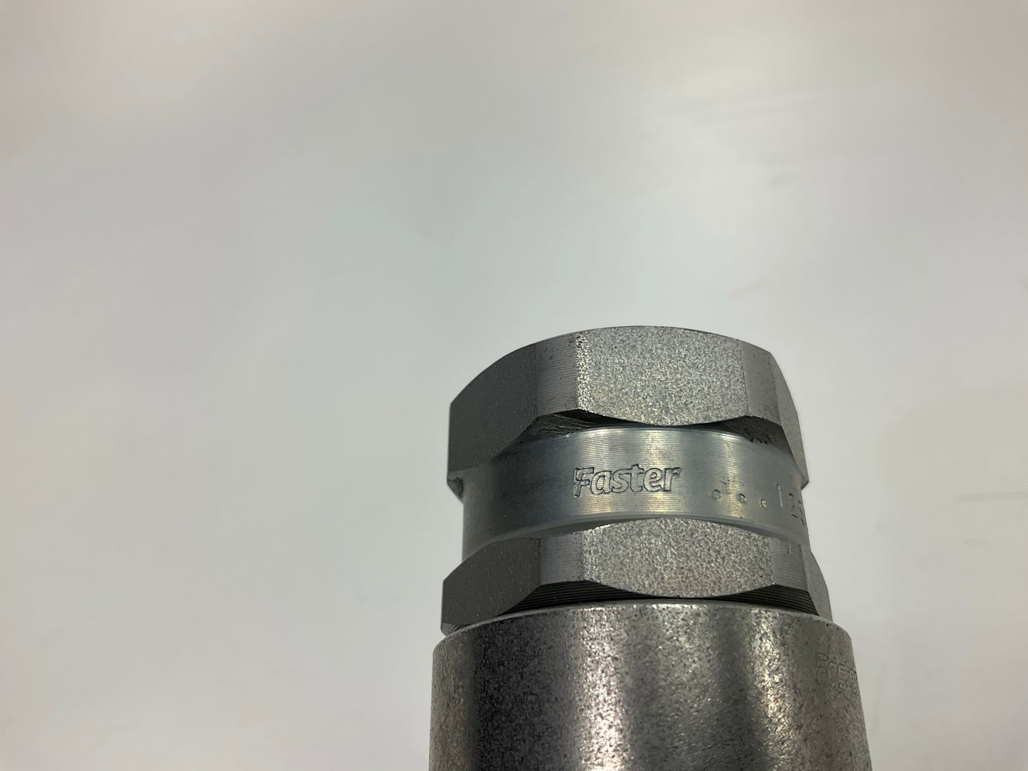 Gates G94922-0808 Hydraulic Hose Quick Disconnect Coupler Fitting 3/4-16 Female