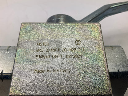 Gates G96210-1212 Female Pipe NPTF Three Way Block Style - 12FP-12FP-12FPBV