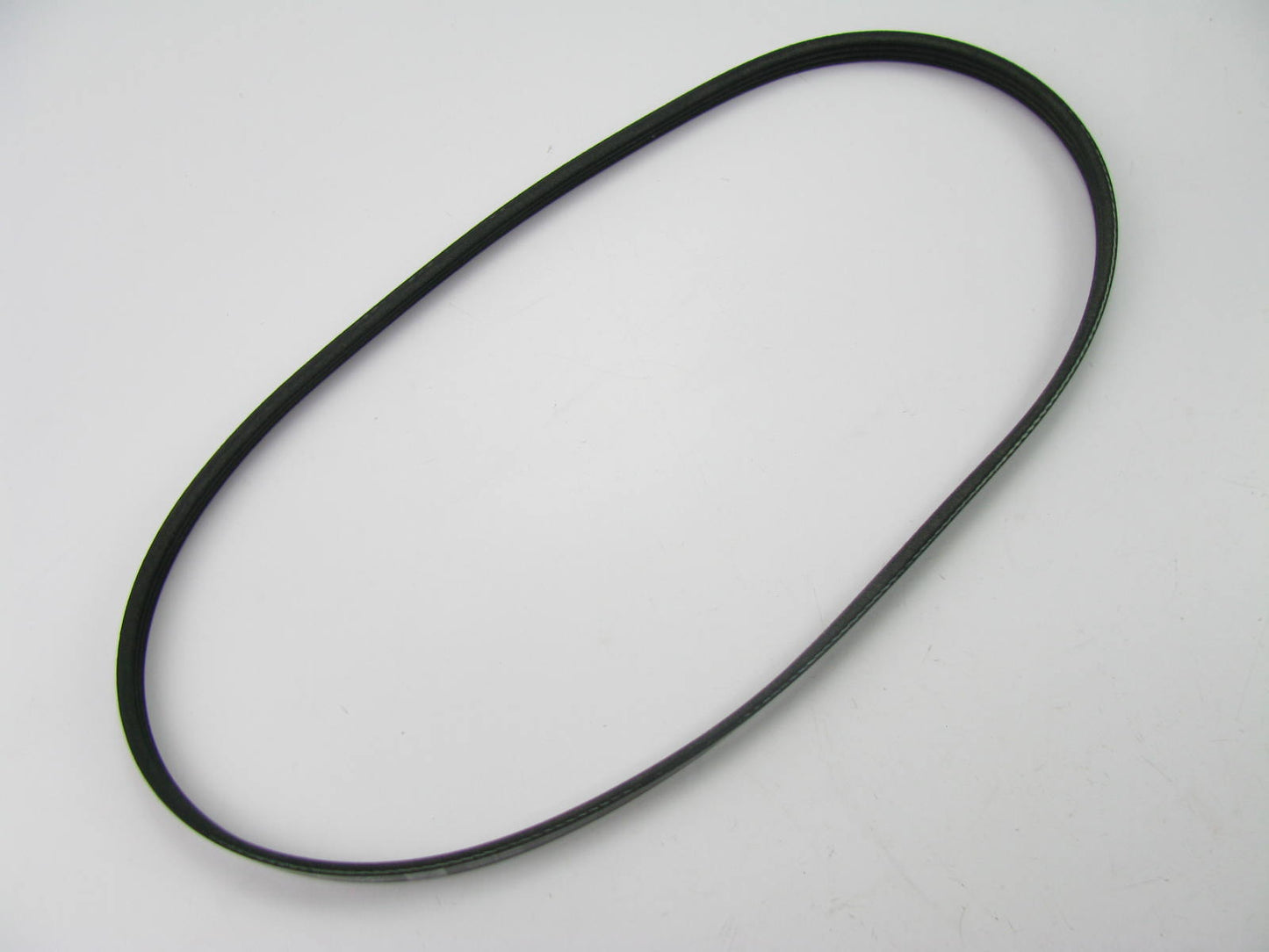 Gates K040390 Serpentine Belt - 0.56'' X 39.50'' - 4 Ribs