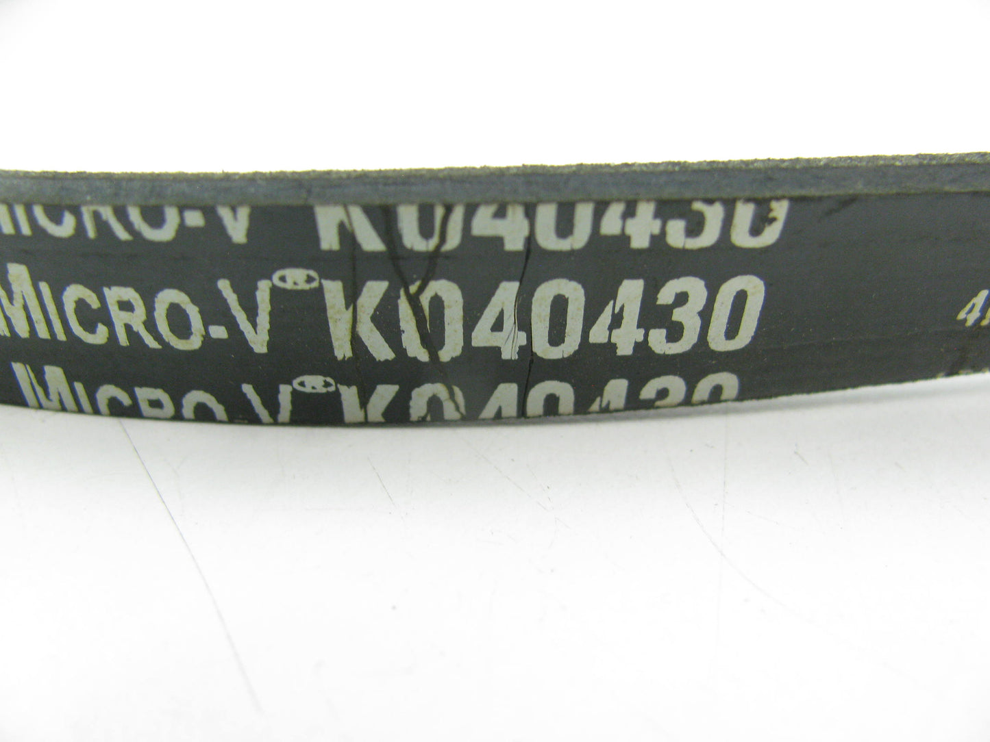 Gates K040430 Serpentine Belt - 0.56'' X 43.50'' - 4 Ribs