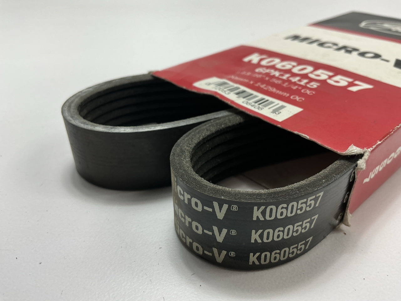 Gates K060557 Serpentine Belt OE Micro-V Belt, 13/16'' X 56-1/4'' - 6 Ribs