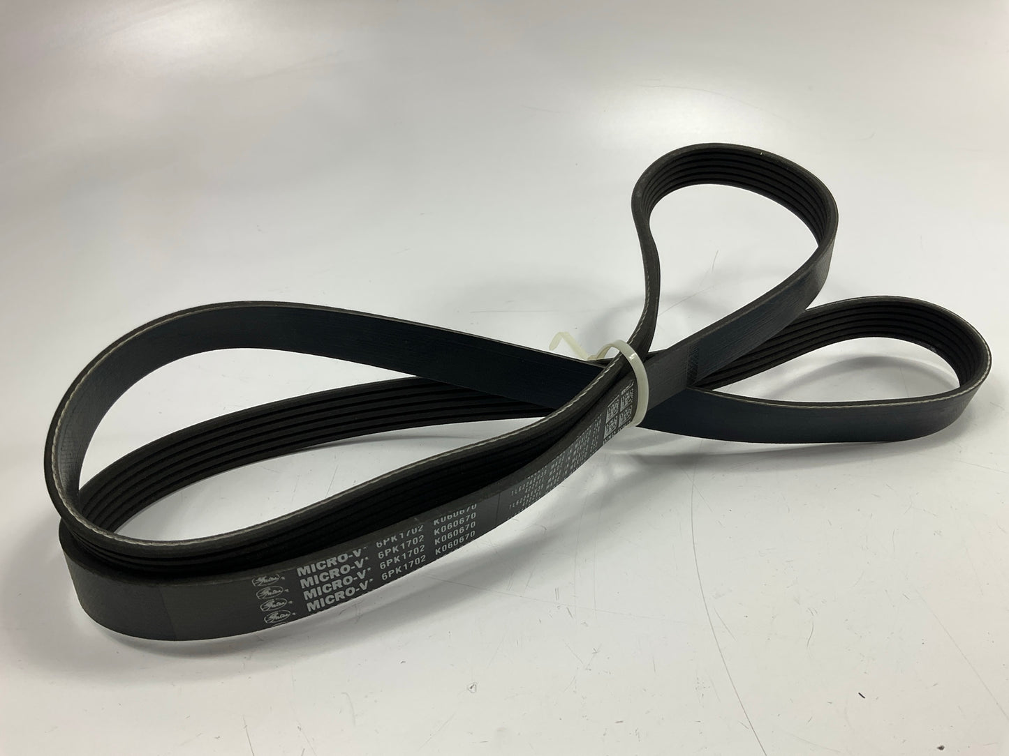 Gates K060670 Serpentine Belt