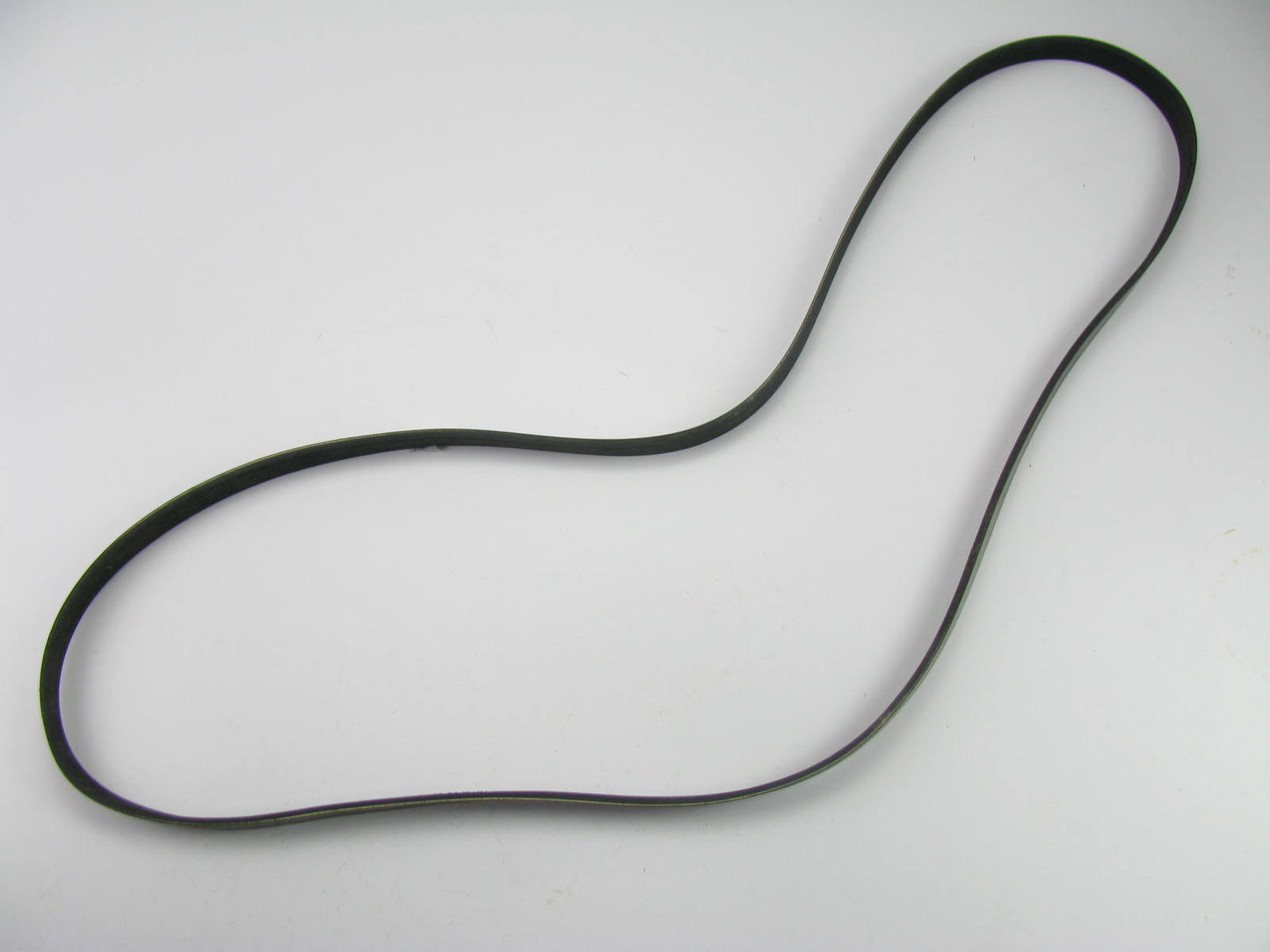 Gates K060733 Serpentine Belt - 0.84'' X 73.75'' - 6 Ribs