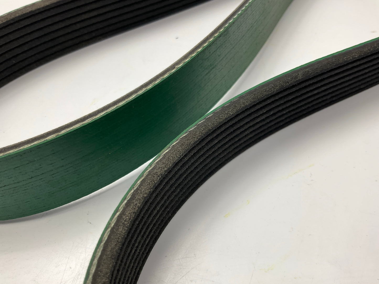 Gates K080553HD Serpentine Belt