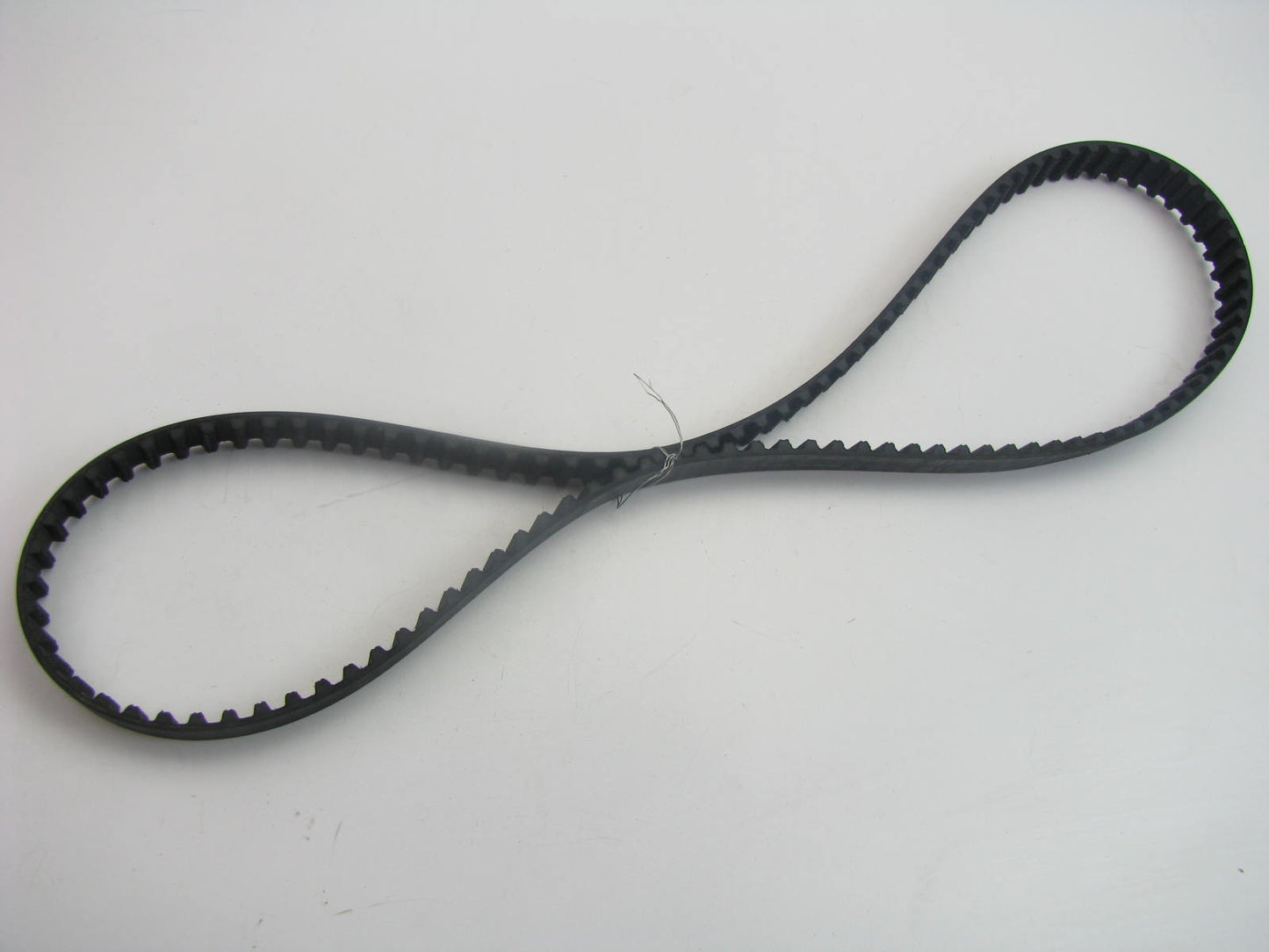 Gates T112 Engine Timing Belt for 1985-1988 Toyota 1.6L