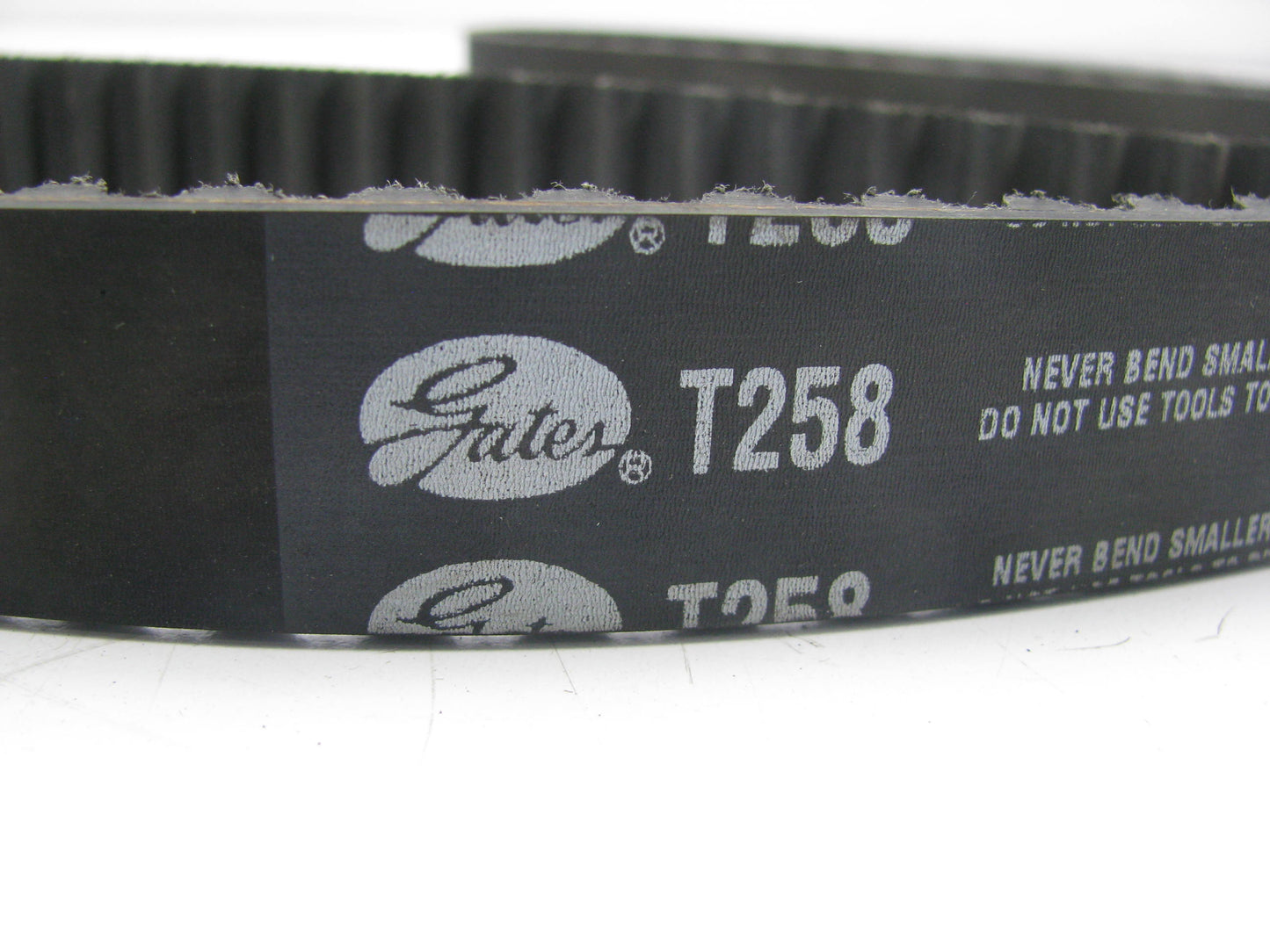 Gates T258 Engine Timing Belt For 1995-1997 Ford Mercury 2.0L-L4