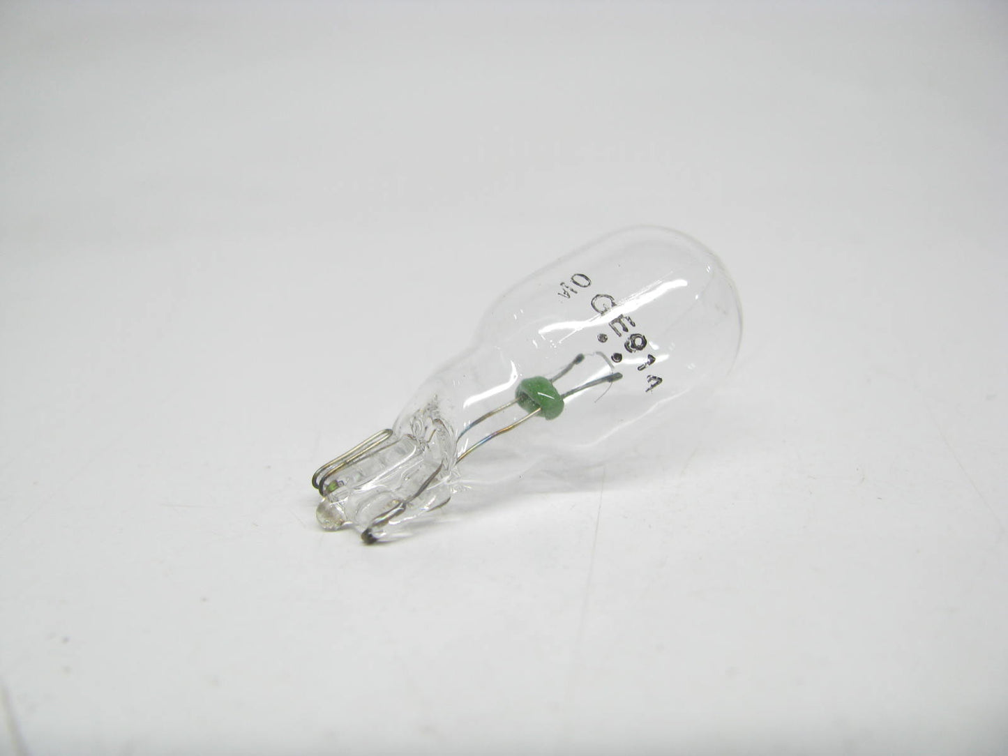 (10) GE 914 Miniature Light Bulbs 4V 4W T5