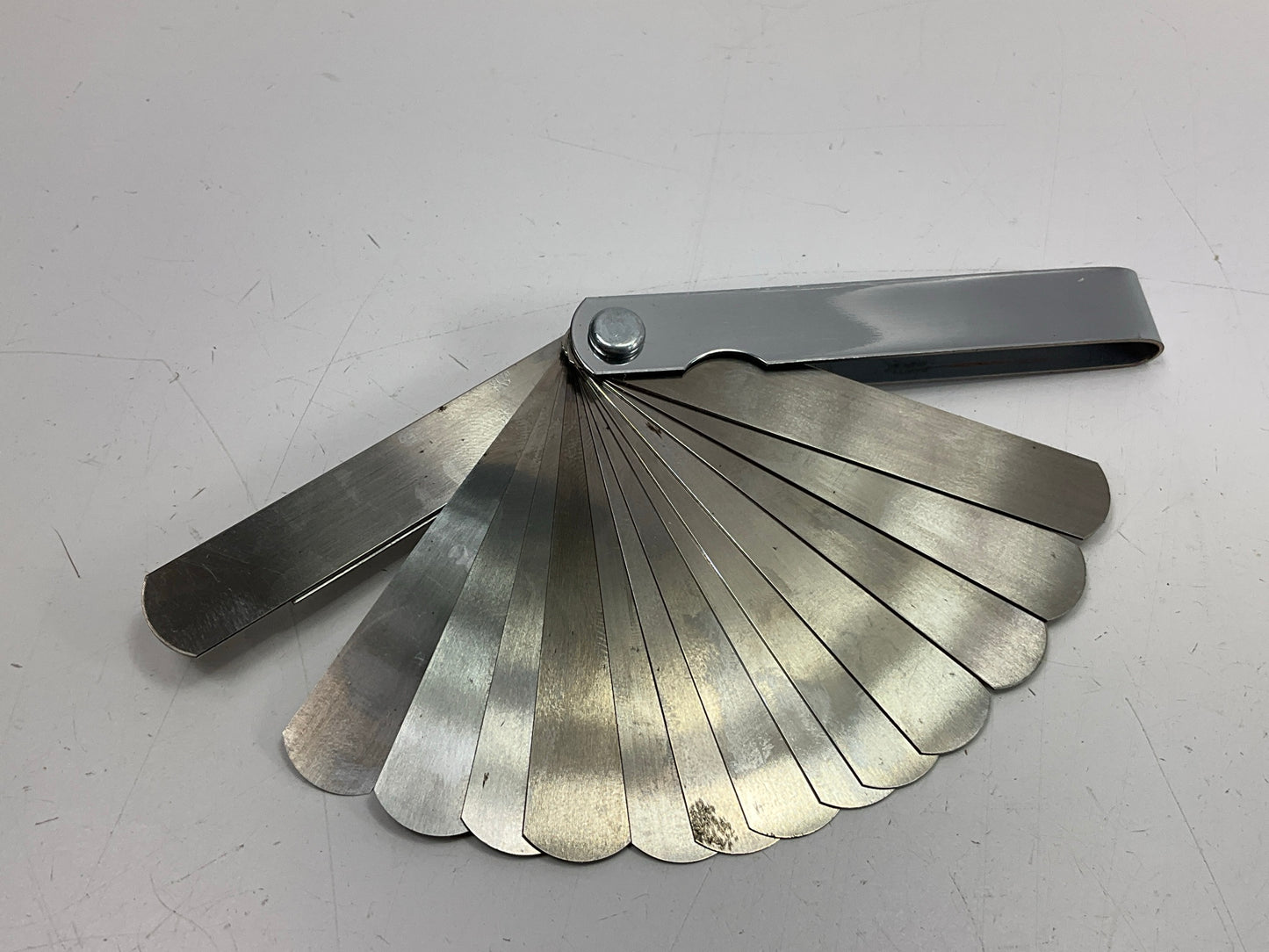 Gearwrench 162D 15 Blade SAE/Metric Feeler Gauge 0.002- 2.025'' (0.051 - 0.635mm)