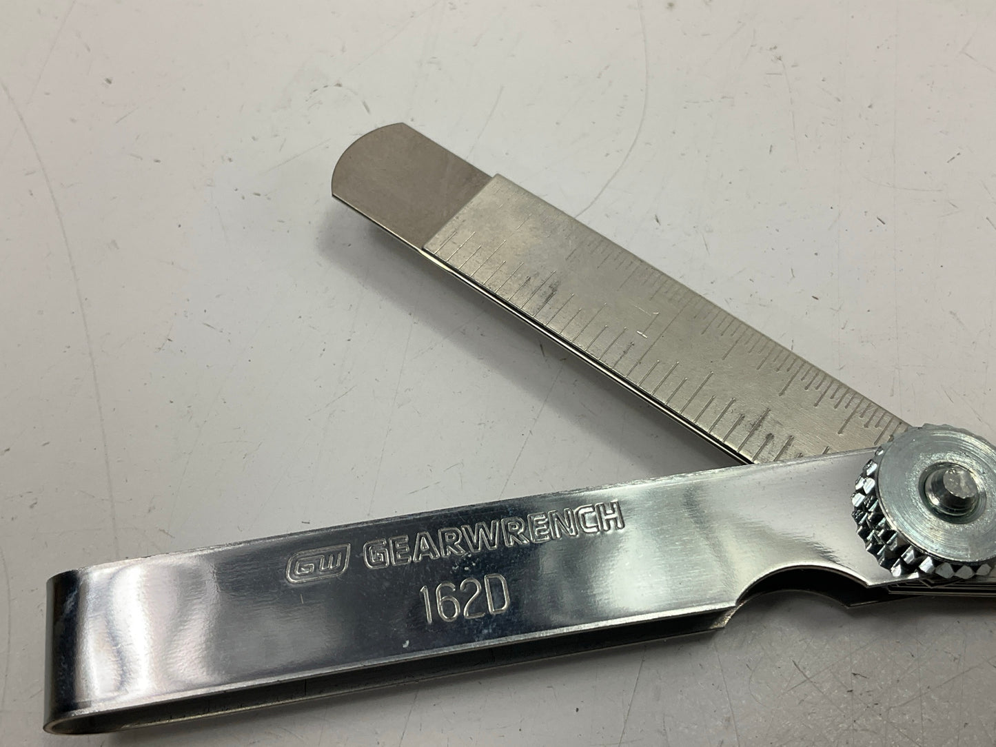 Gearwrench 162D 15 Blade SAE/Metric Feeler Gauge 0.002- 2.025'' (0.051 - 0.635mm)