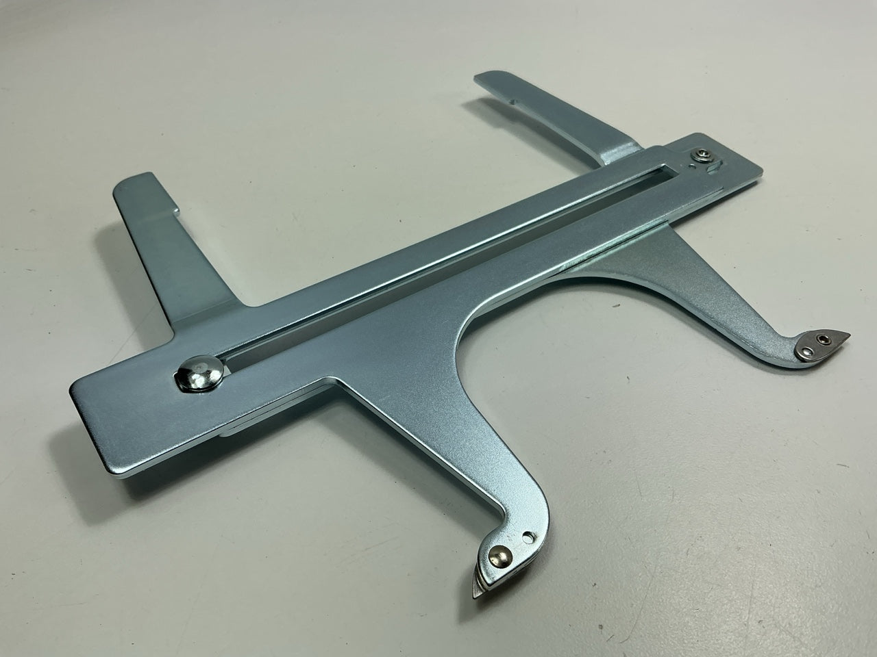 Gearwrench 3377 6-1/2'' To 14-1/4'' Brake Drum Resetting Reset Gauge