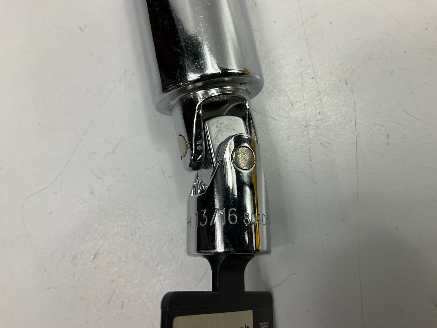 Gearwrench 80405 13/16'' Universal Spark Plug Socket. 3/8'' Drive, Swivel