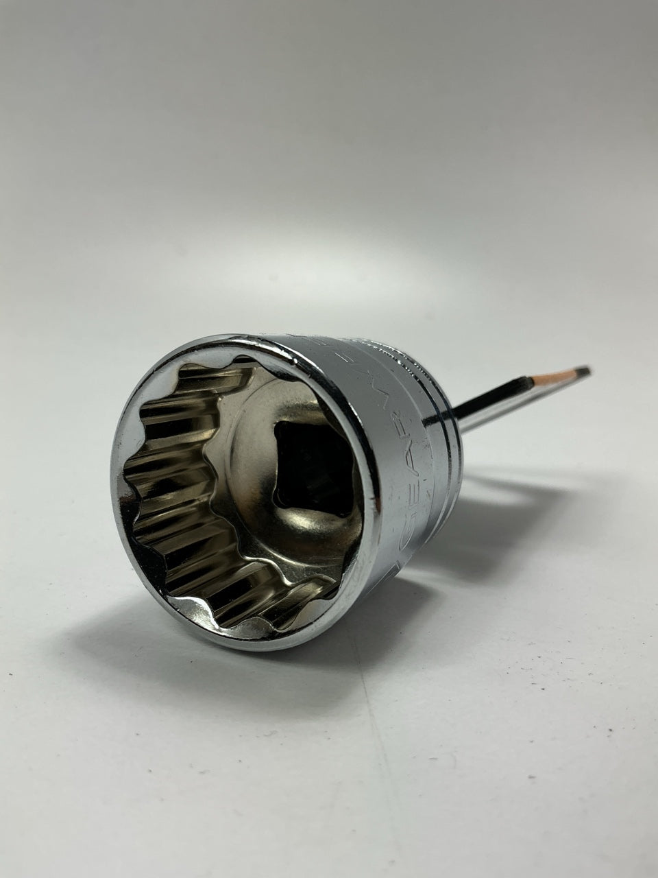GearWrench 80507 15/16'' 12 Point SAE Socket, 3/8'' Drive