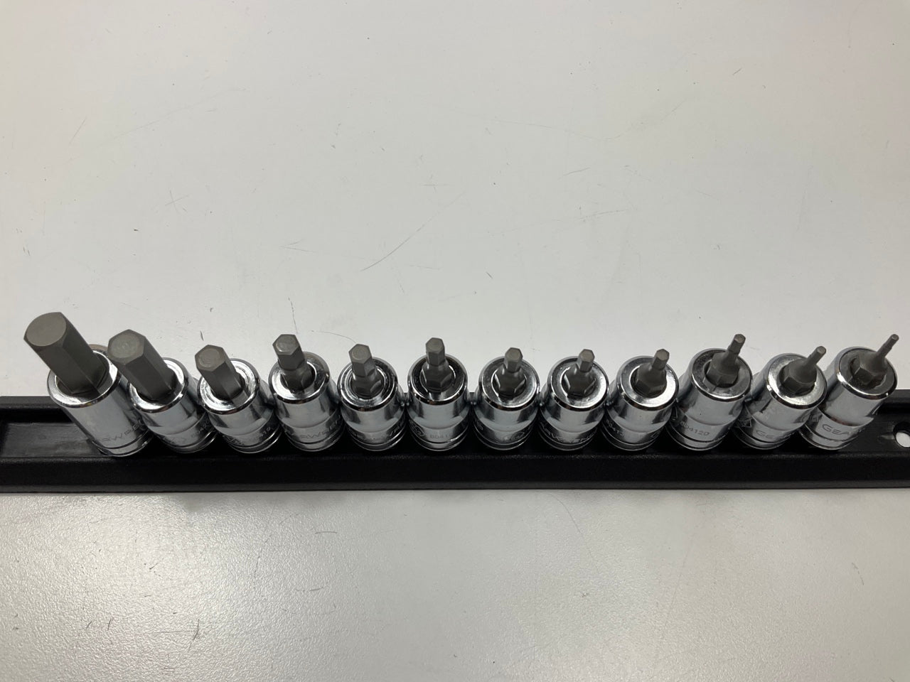 Gearwrench 80581 12 Piece 3/8'' Inch Drive SAE Hex Bit Socket Set 1/16''-3/8''