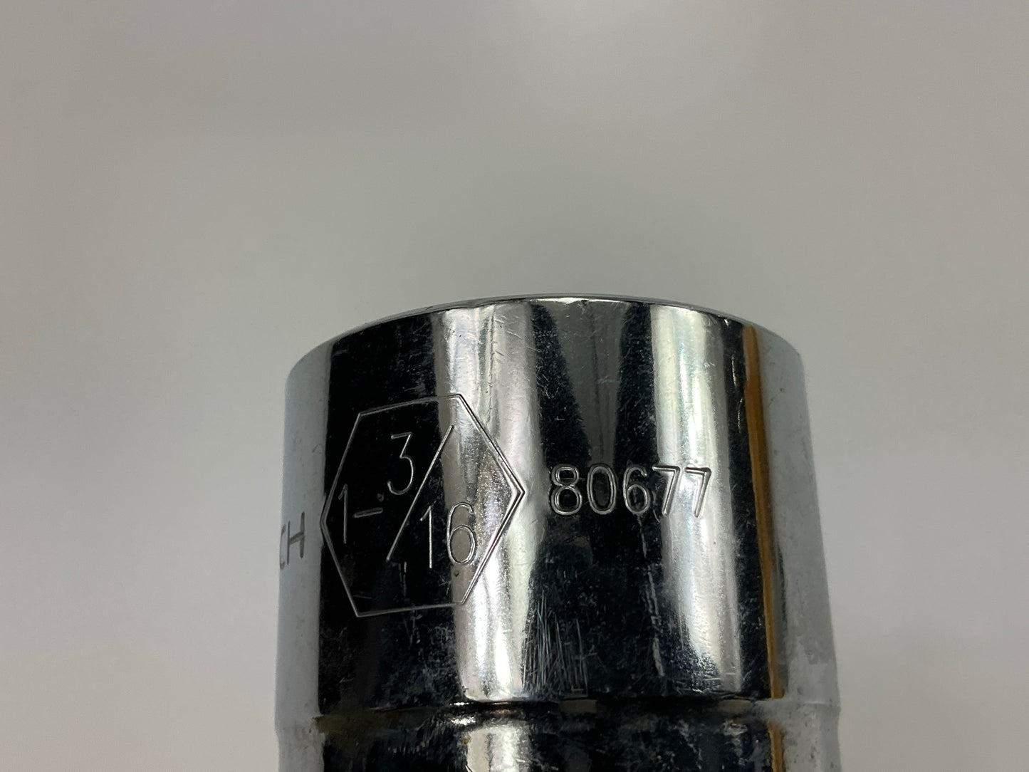 Gearwrench 80677 1/2'' Drive 6 Point Standard SAE Socket 1-3/16''