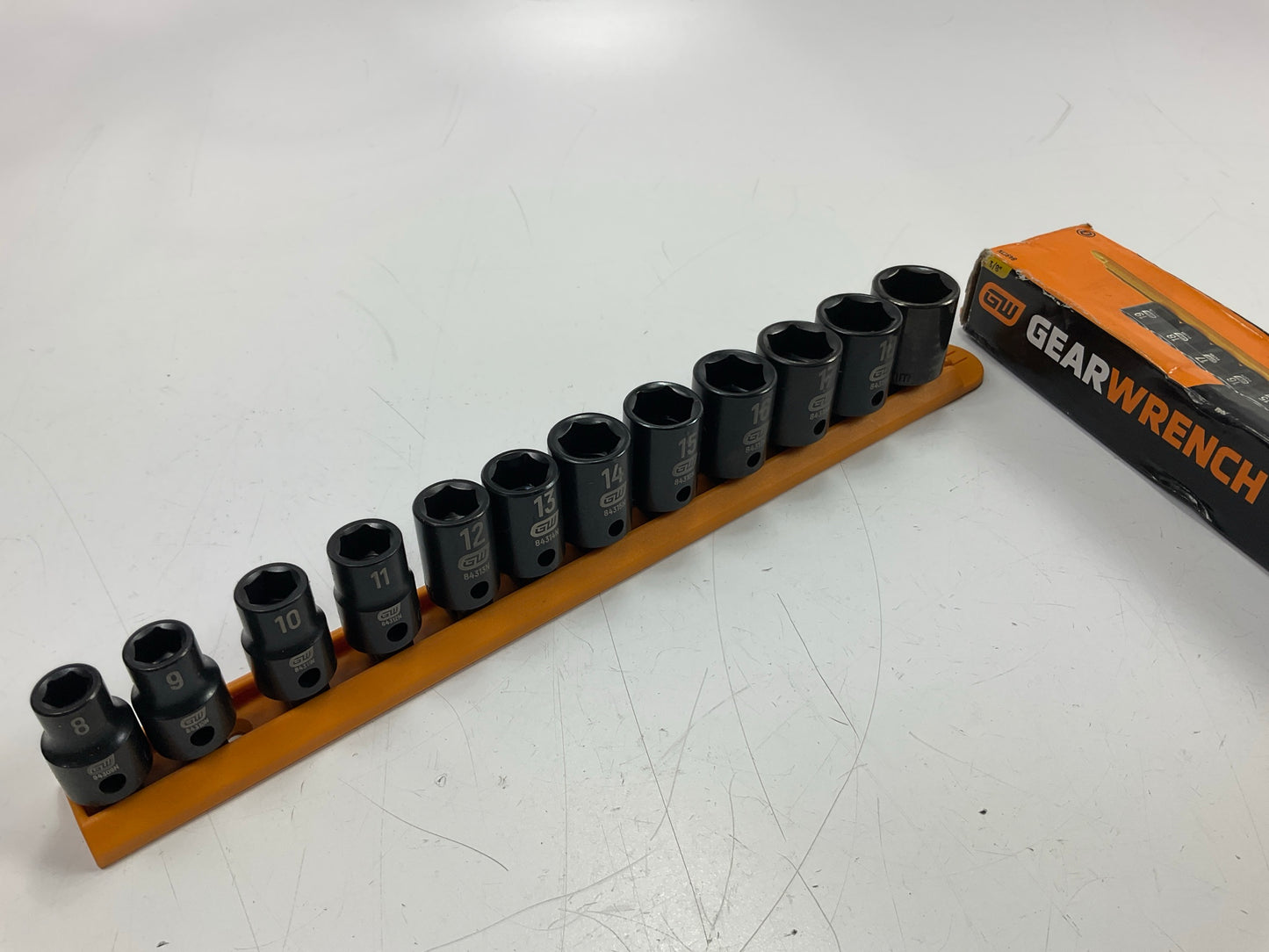 Gearwrench 84911N 12 Piece 3/8'' Drive 6 Point Standard Impact Metric Socket Set