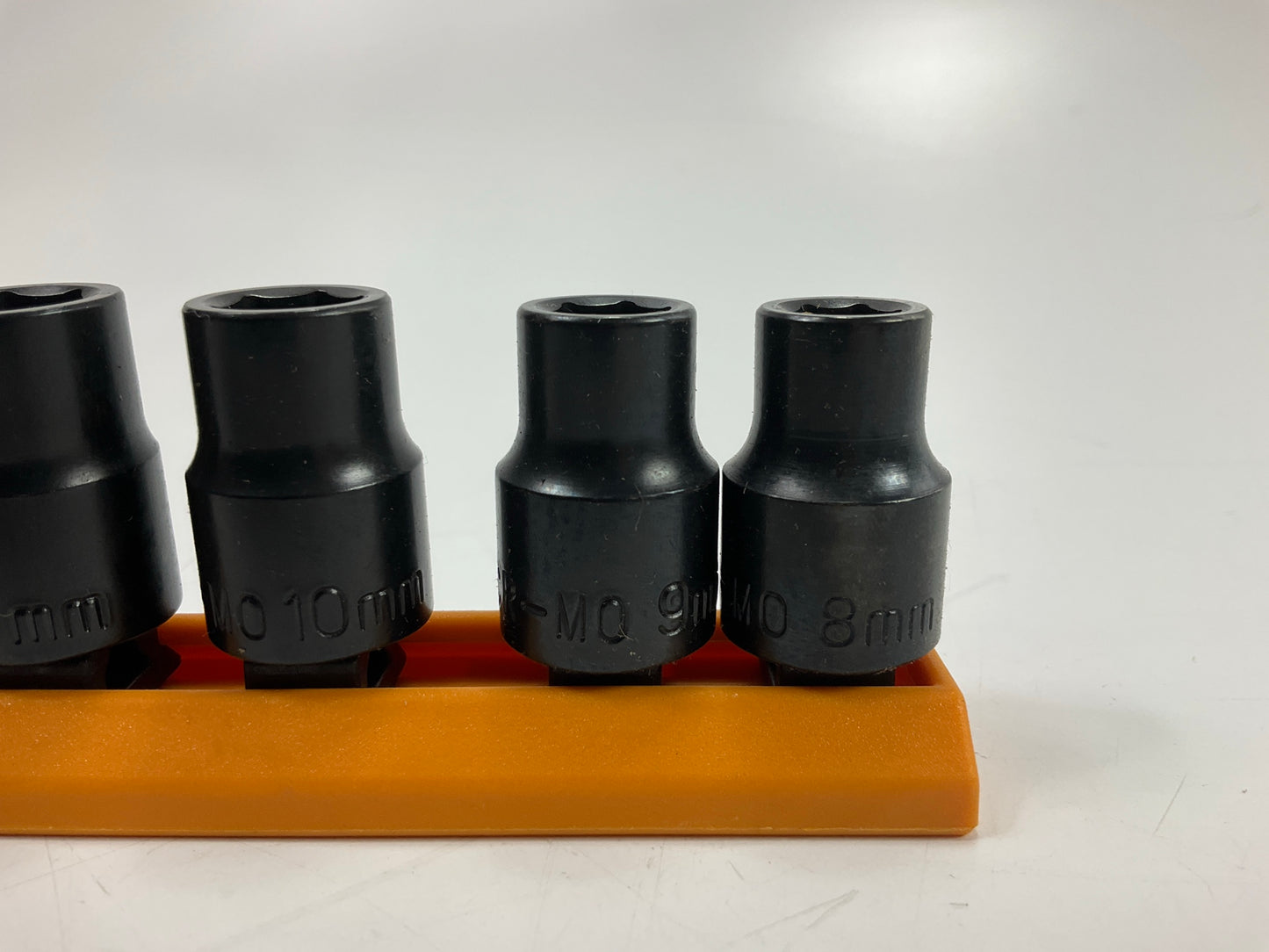 Gearwrench 84911N 12 Piece 3/8'' Drive 6 Point Standard Impact Metric Socket Set