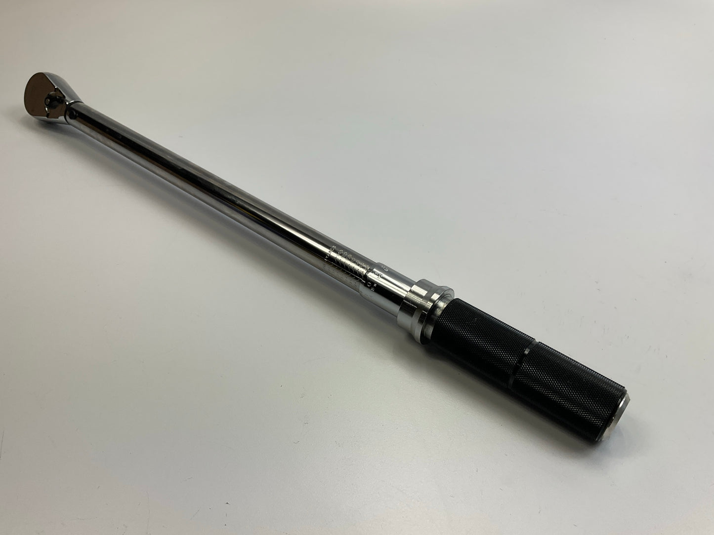 Gearwrench 85063M 1/2'' Drive Micrometer Torque Wrench 20-150 Ft/lbs.