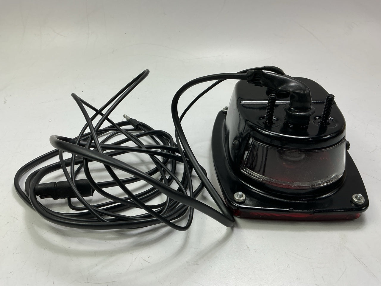 Glo-brite 153 Ford Right Tail Light Lamp 73-84 F150 F250 F350 Stripped Chassis
