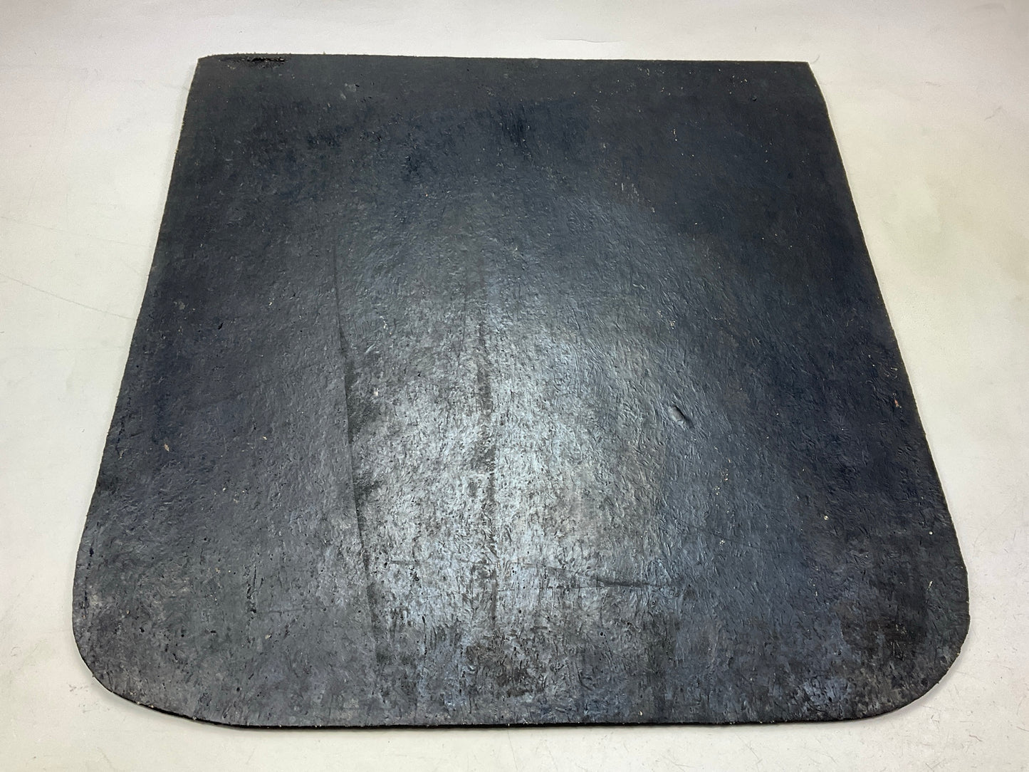 Globetech GT-2424CD Splash Guard / Mud Flap 24''x24'', 1/4'' Thick