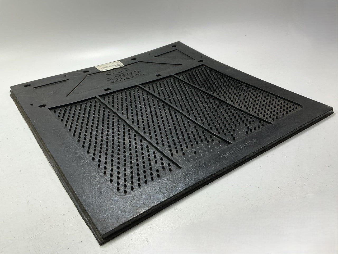 Globetech GT-2424HDD Heavy-Duty, Anti-Spray Mud Flap 24'' W X 24'' L X 1/2'' Thick