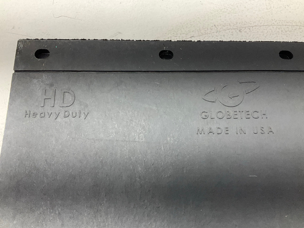 Globetech GT-2440RMCQ CARQUEST Raised Molded Rubber Mud Flap, 24'' X 30'' X 5/16''